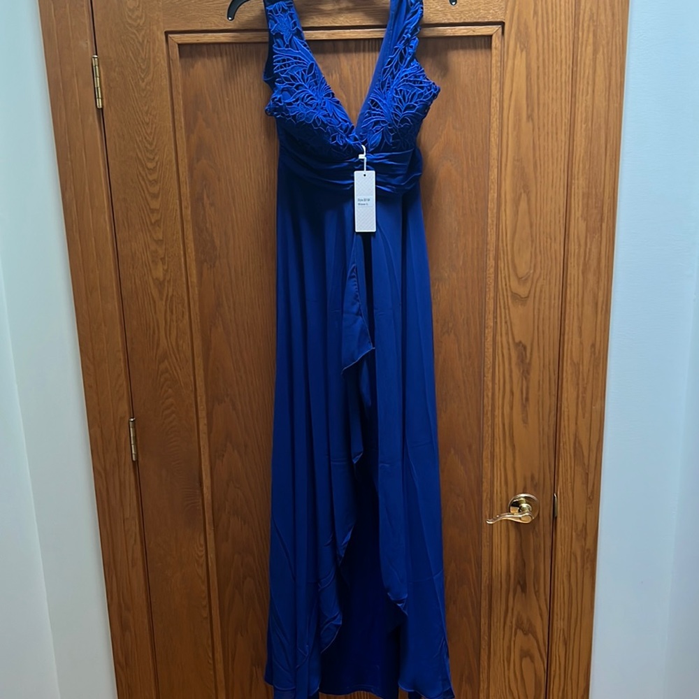 Large blue gown NWT